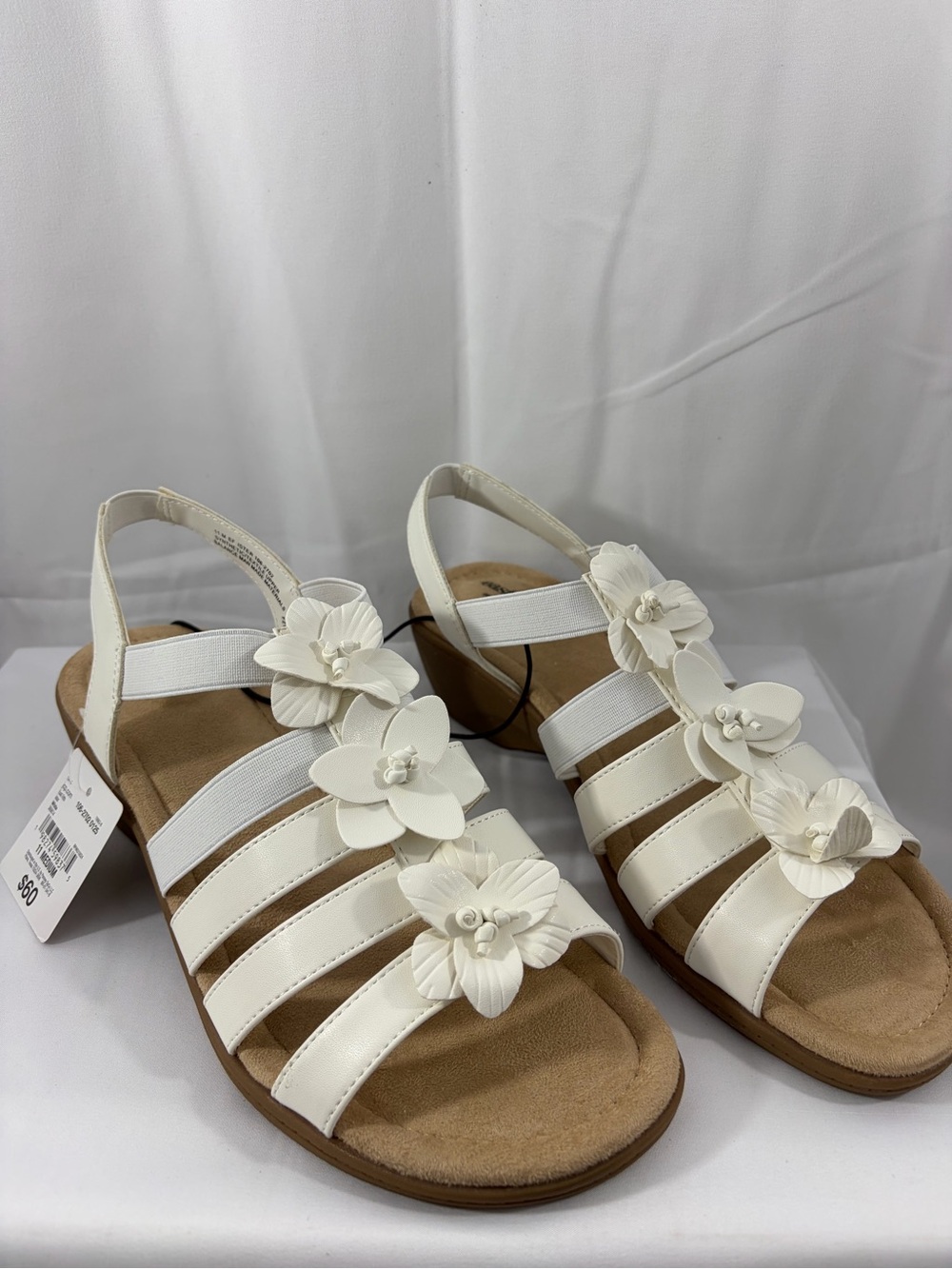 NWT East 5th Women's Size 11 Cream Floral Slingback Wedge Sandals